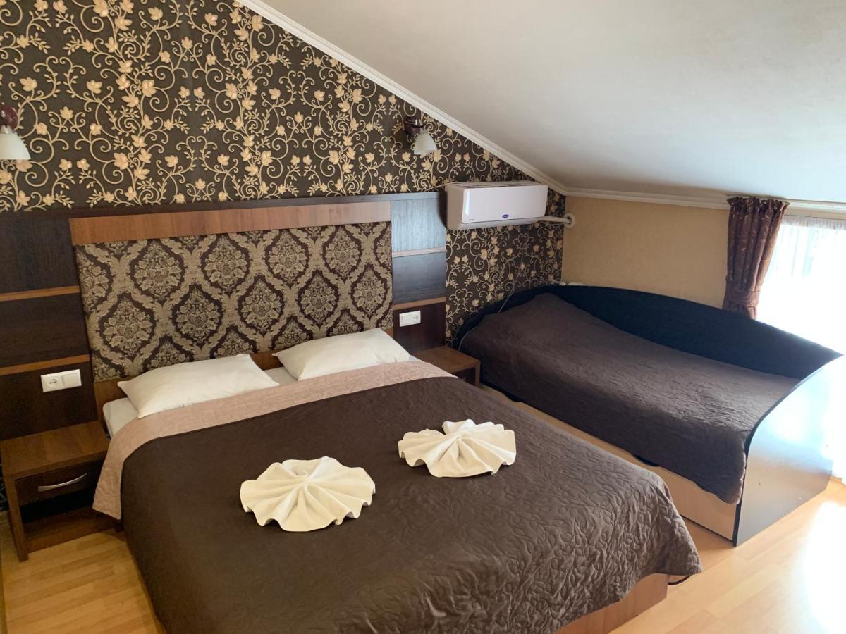 Guest House ヘルソン エクステリア 写真
