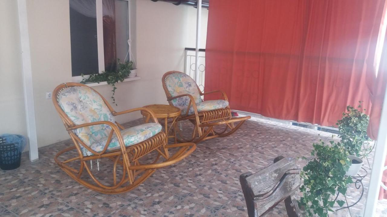 Guest House ヘルソン エクステリア 写真
